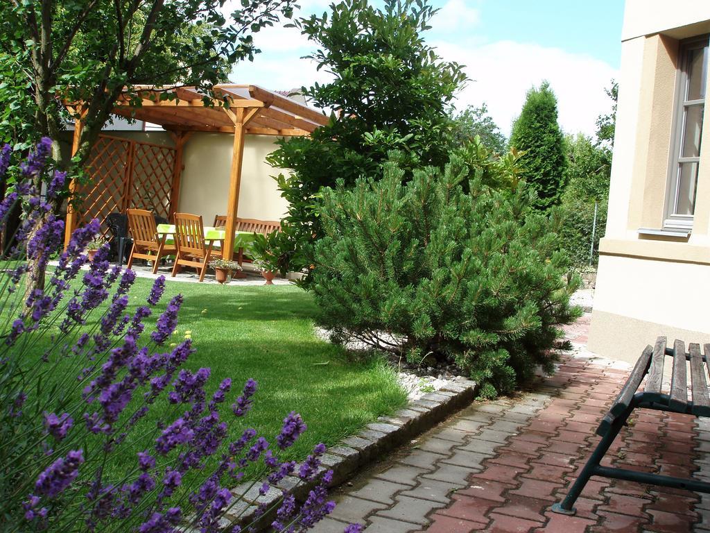 Vila Krocinka Praag Buitenkant foto